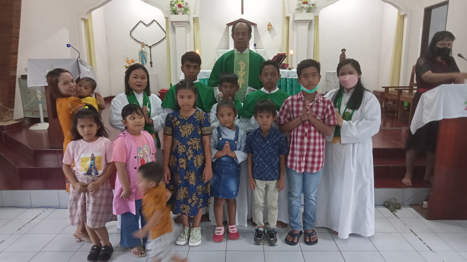 Ekaristi Kudus dan kunjungan Umat Stasi St Paulus Sanga-sanga